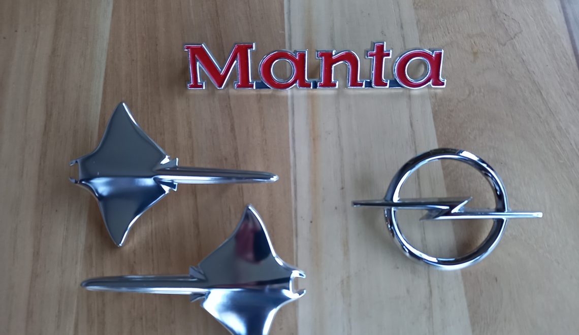 Opel Manta A Series badges